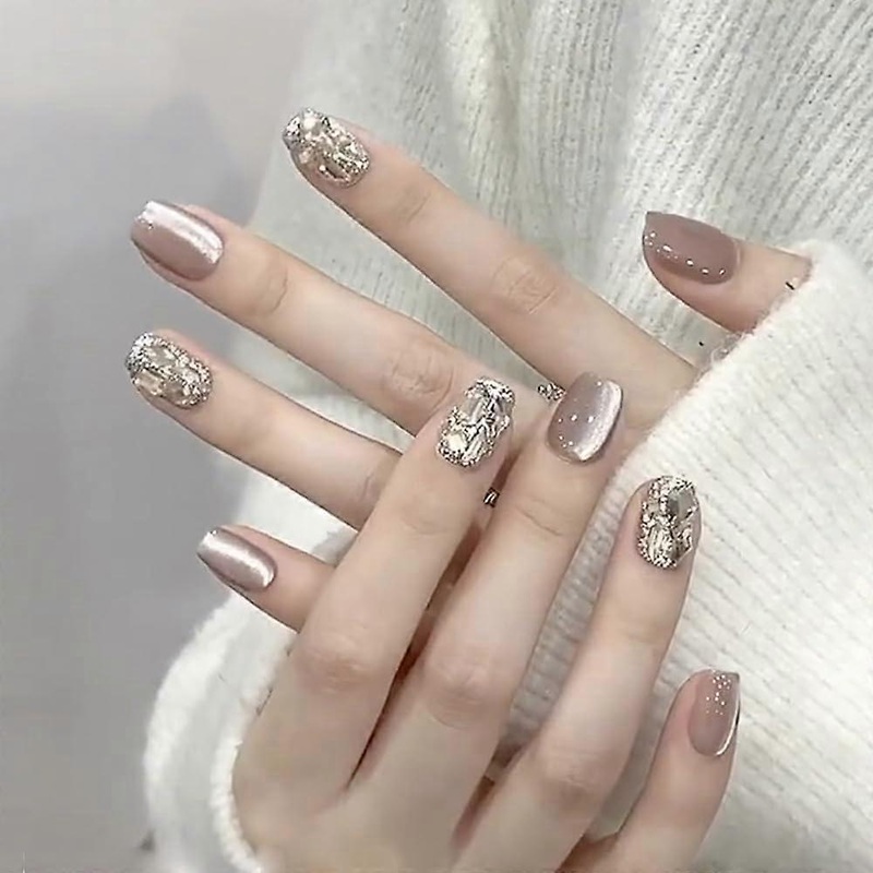 Glitter Press On Nails Champagne Eye Cat Style with Rhinestones, 30 Durable Nail Tips for Easy Application